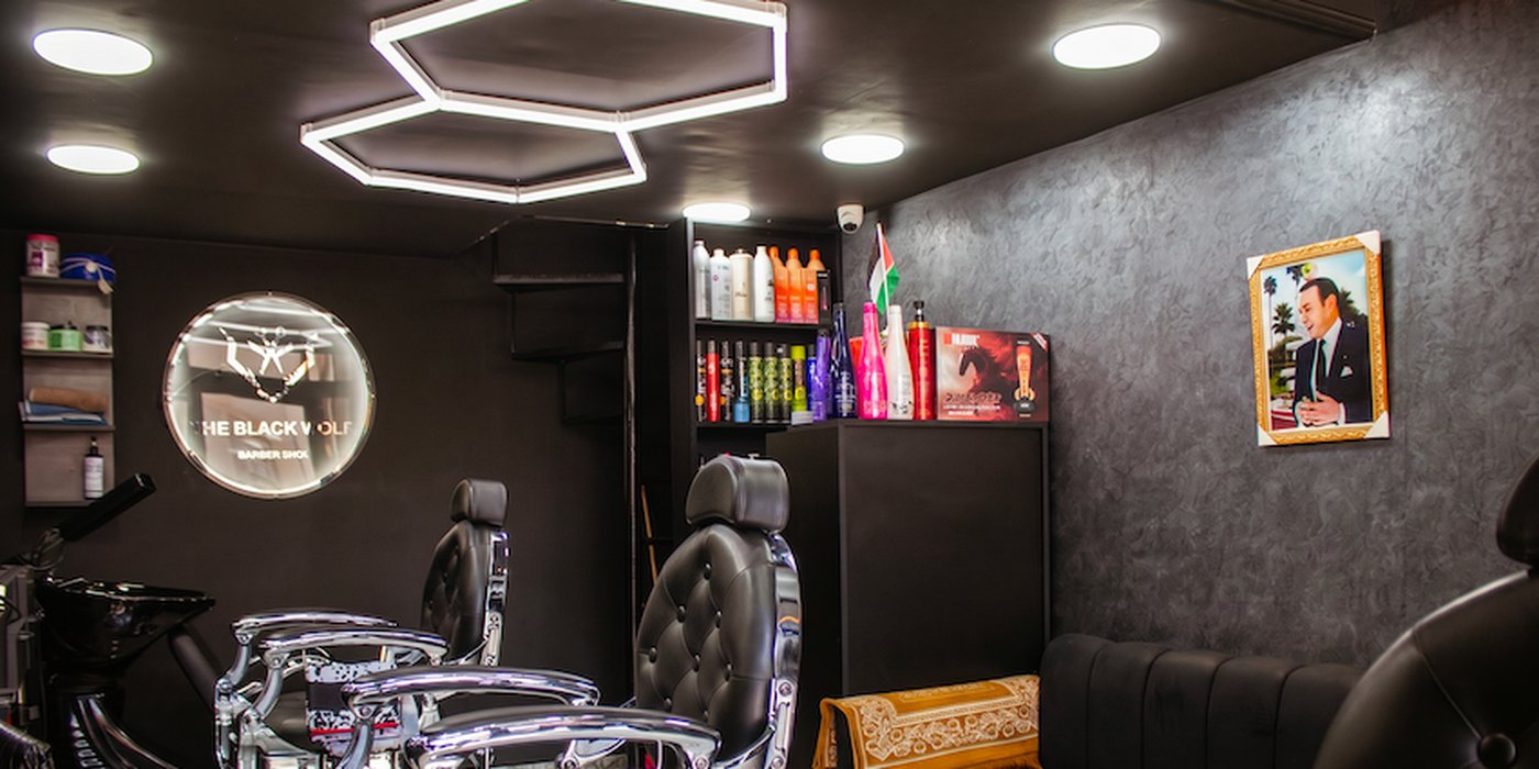 THE BLACK WOLF — barbershop à Casablanca, Casablanca
